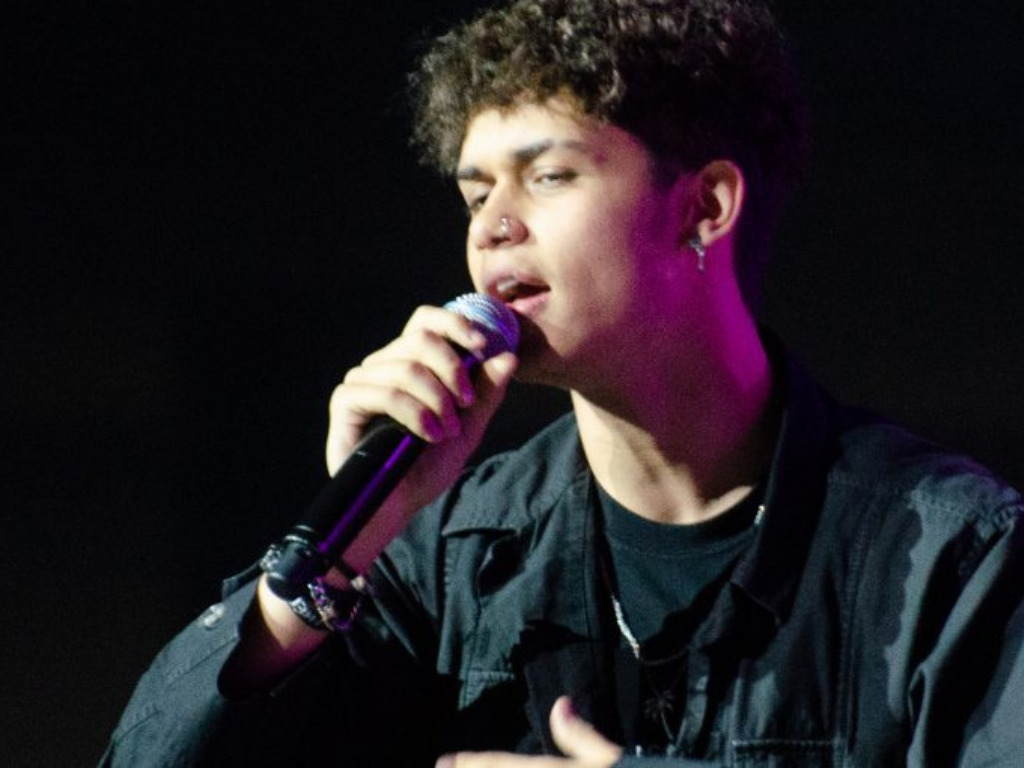 672511e4378e82de0afb1d65_ftusergal_