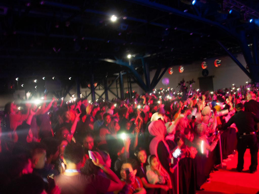 672512f7378e82de0afb1e38_ftusergal_ (1)