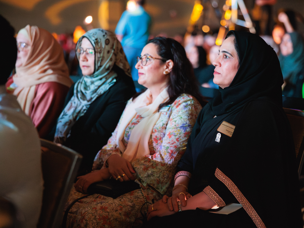 67253b03f7597ce312d95697_ftusergal_