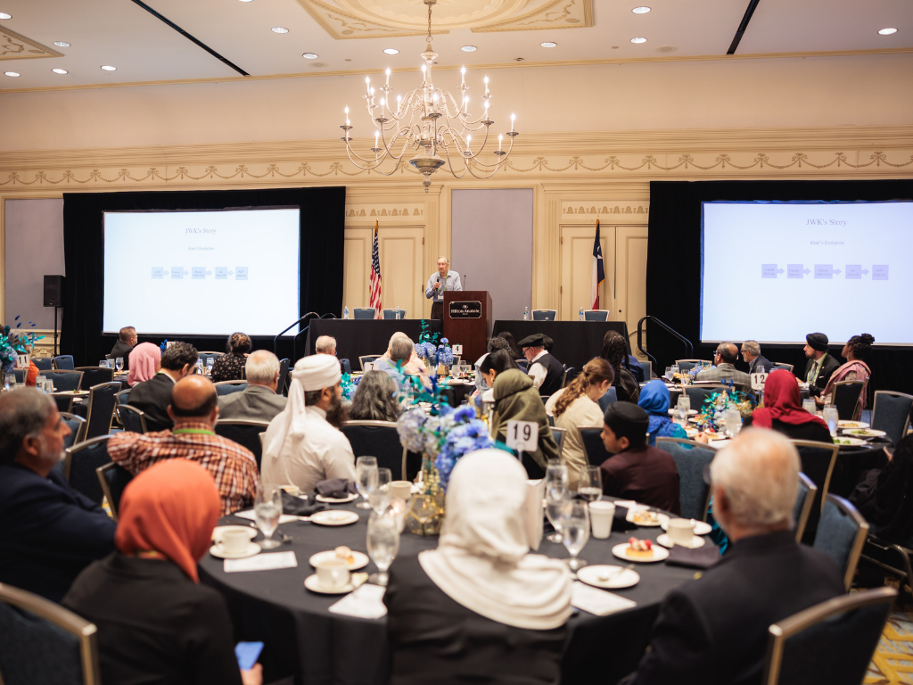 67253d0df7597ce312d9585f_ftusergal_