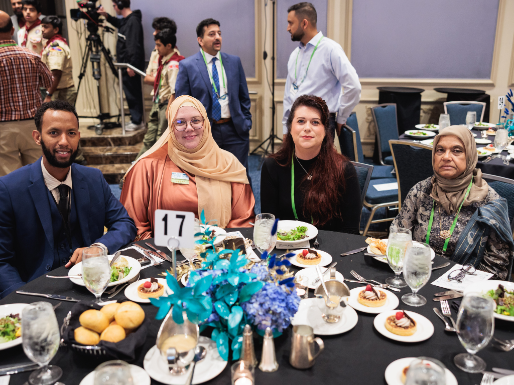 672541d4f7597ce312d95b8b_ftusergal_