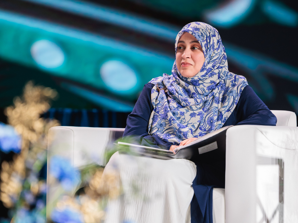 672542c0f7597ce312d95c7f_ftusergal_