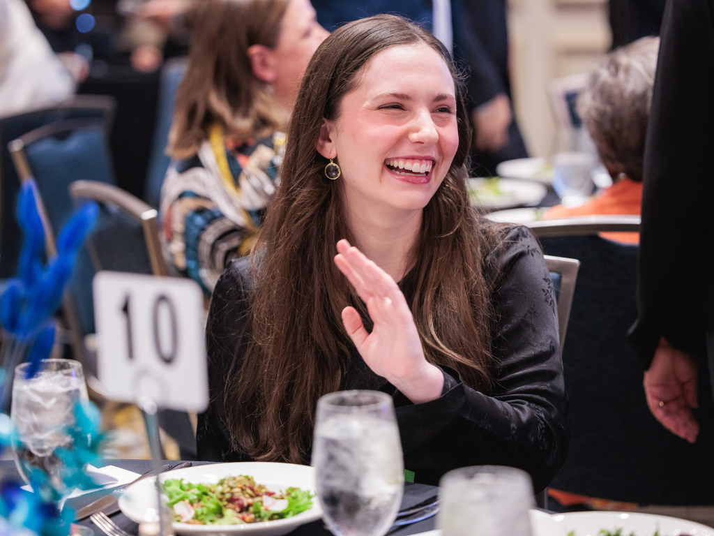 67254345f7597ce312d95cde_ftusergal_