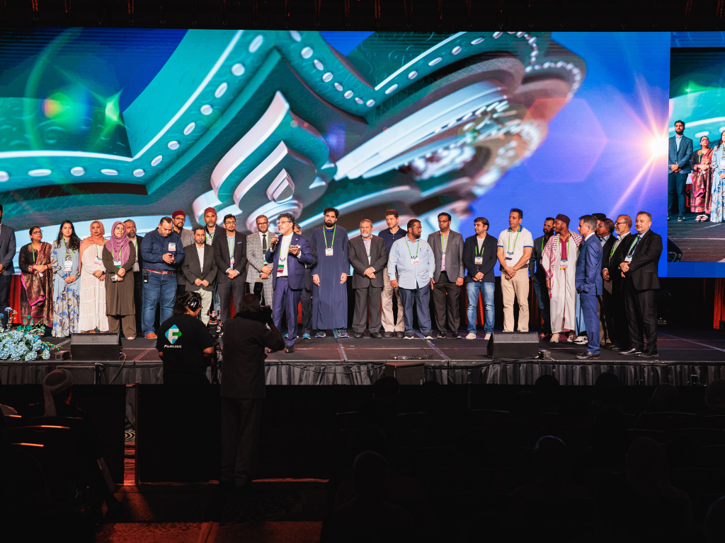 6725453af7597ce312d95e55_ftusergal_