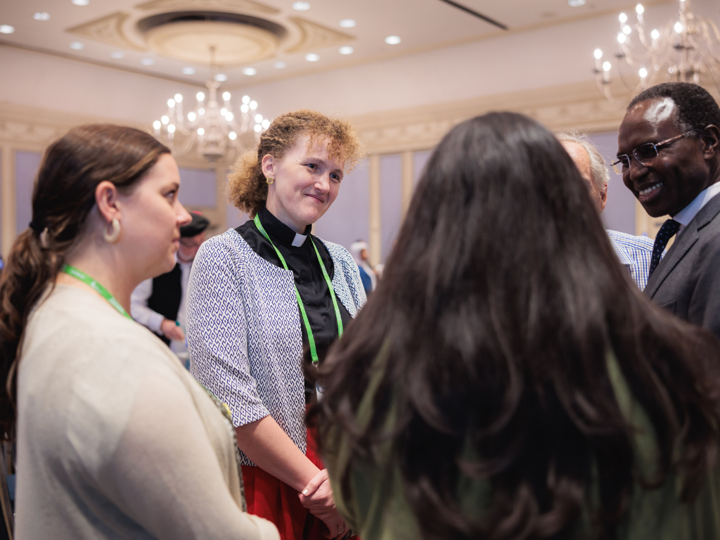 672545a3f7597ce312d95e75_ftusergal_