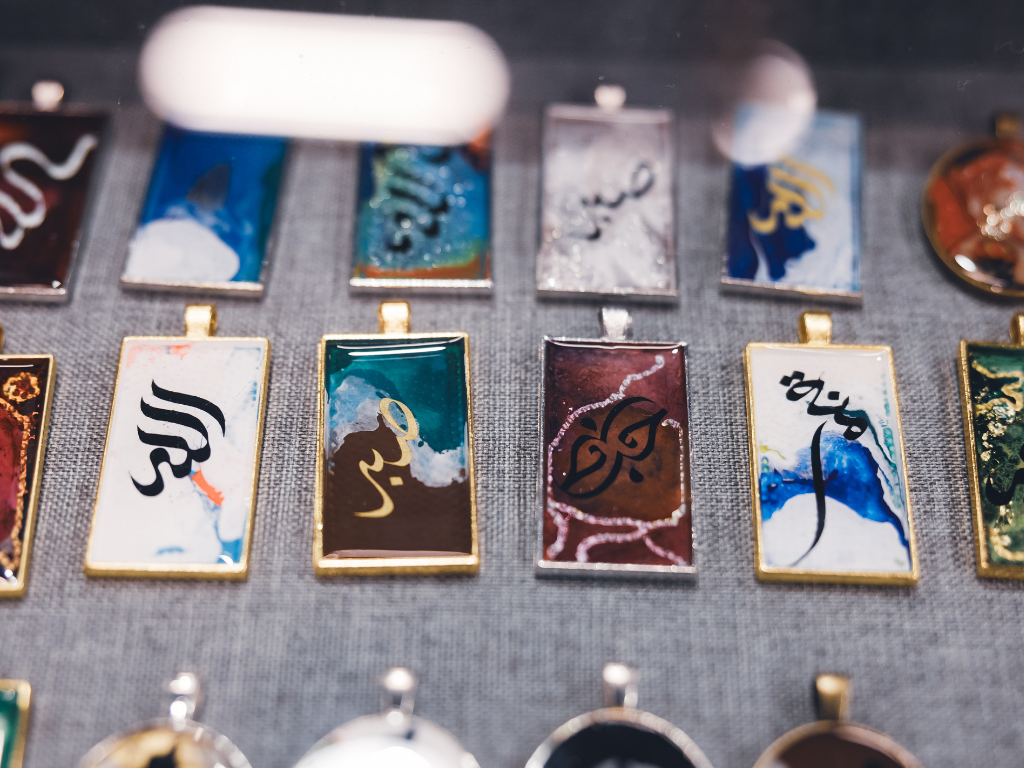 672546f0f7597ce312d95f26_ftusergal_