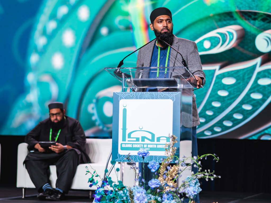 672547eef7597ce312d96008_ftusergal_