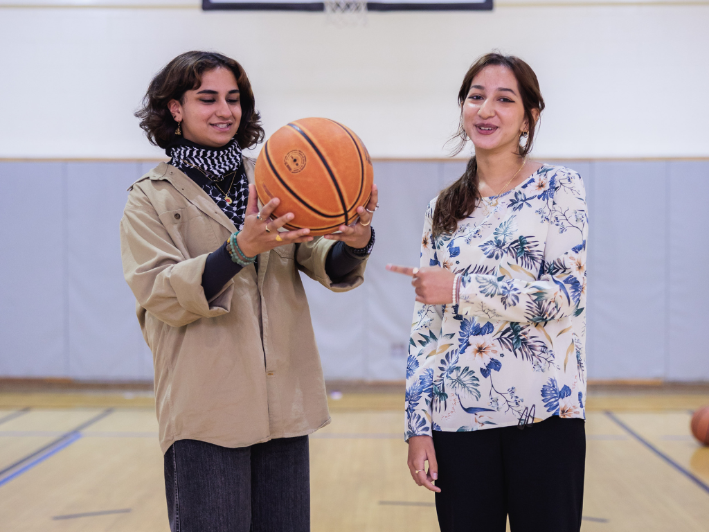 67254cfcf7597ce312d9648e_ftusergal_